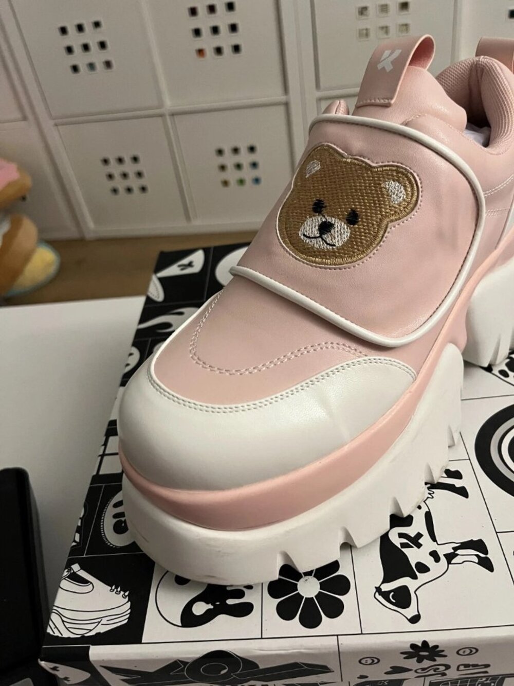 Koi Footwear TEDDY SURA PINK VILUN PLATFORM TRAINERS Women's US 9 Size